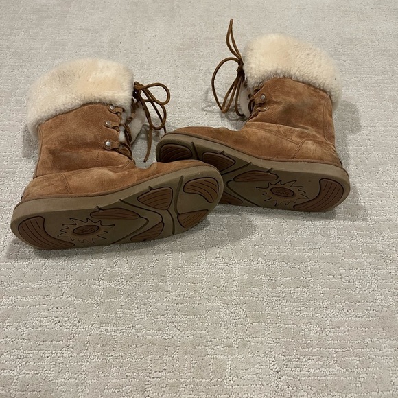 UGG Tan and Cream Winter Boots with Plush Lining women’s  size 8 - Picture 4 of 5